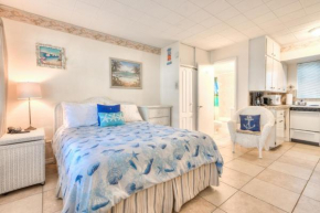 Tropic Terrace #16 - Beachfront Rental apts